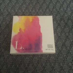 Limelife perfect pressed powder